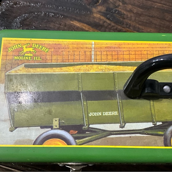 John Deere Metal Toy Tool Box with Tools with Latch - Picture 14 of 15